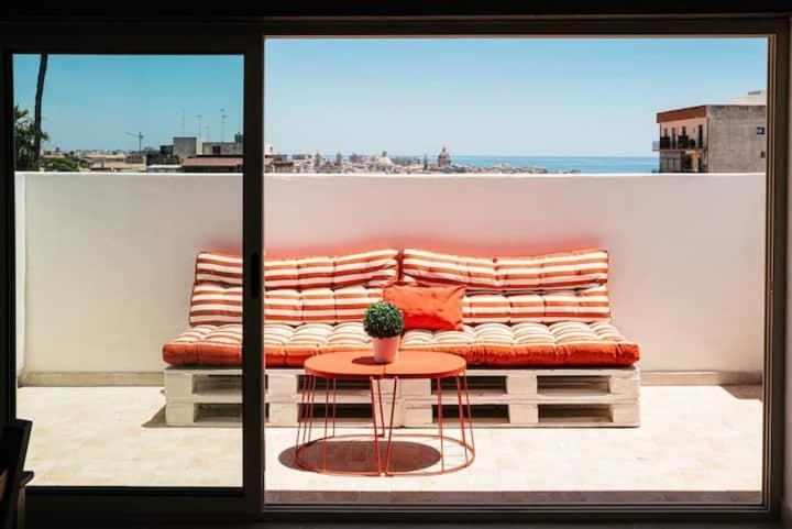 Attico In Pieno Centro Storico Di Catania Apartment ภายนอก รูปภาพ